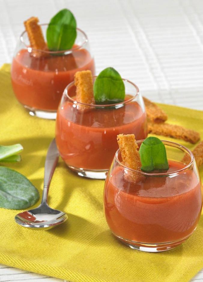 Gaspacho de tomates a la mertensia